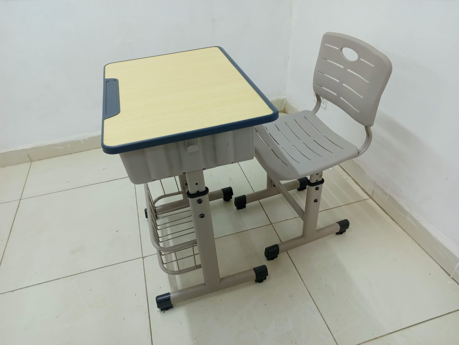 Student Study Desk